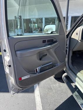 Silver Birch Metallic 2004 Chevrolet Silverado 2500 LT H/D Crew Cab