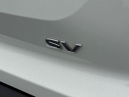 Glacier White 2024 Nissan Pathfinder SV