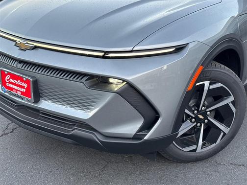 2026 Chevrolet Equinox EV LT 2