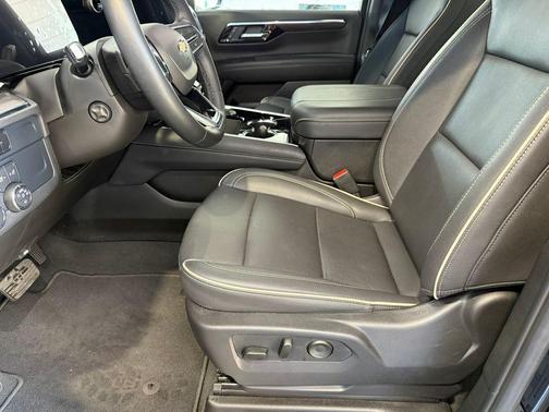 Black 2025 Chevrolet Tahoe Premier