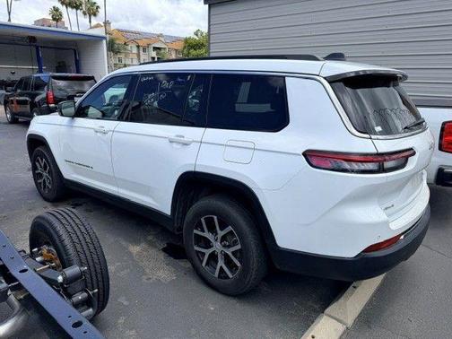 Bright White Clearcoat 2024 Jeep Grand Cherokee L Limited