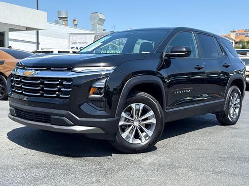 Mosaic Black Metallic 2026 Chevrolet Equinox LT