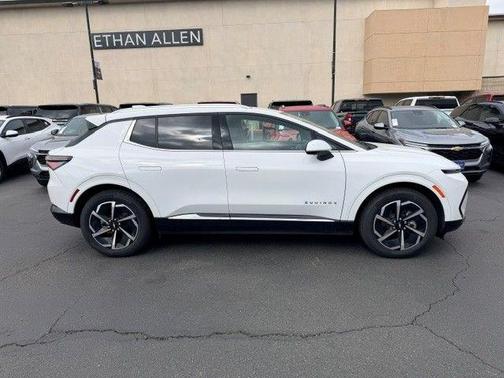 Summit White 2025 Chevrolet Equinox EV LT