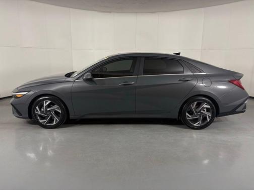 Gray 2025 Hyundai ELANTRA Limited