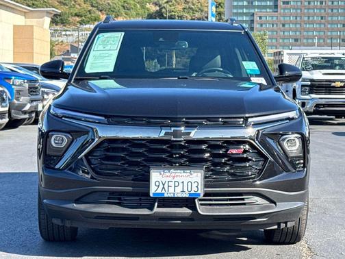 Mosaic Black Metallic 2026 Chevrolet Trailblazer RS