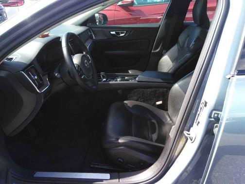 Thunder Gray Metallic 2024 Volvo S60 B5 Plus Dark Theme