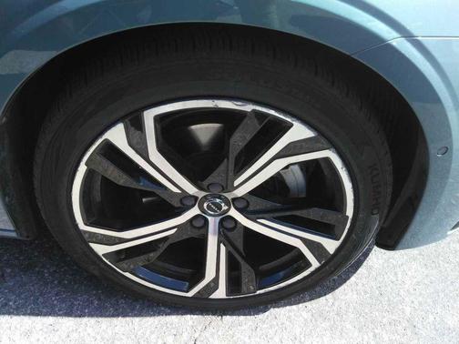 Thunder Gray Metallic 2024 Volvo S60 B5 Plus Dark Theme