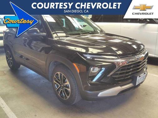 Mosaic Black Metallic 2024 Chevrolet Trailblazer LT
