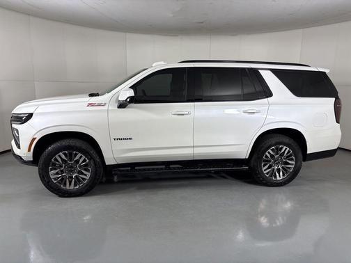 Iridescent Pearl Tricoat 2025 Chevrolet Tahoe Z71