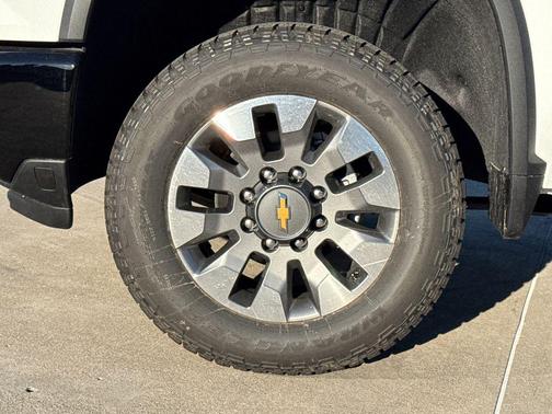 2026 Chevrolet Silverado 2500 Custom