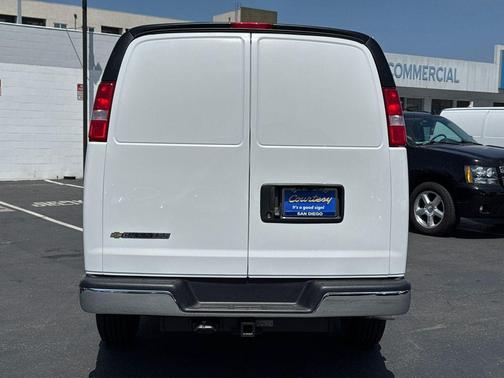 Summit White 2026 Chevrolet Express 2500 Work Van