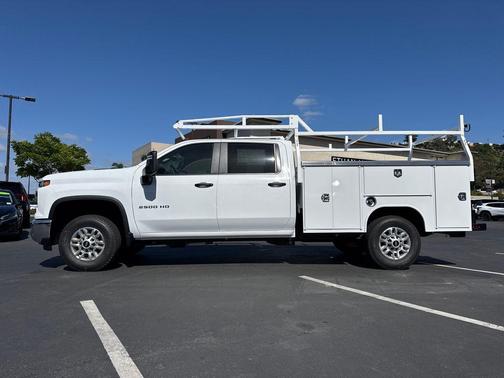 Summit White 2026 Chevrolet Silverado 2500 WT