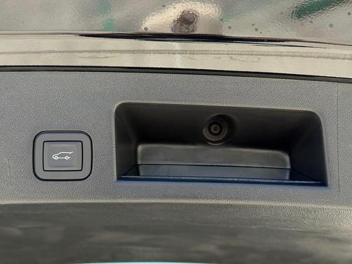 Mosaic Black Metallic 2027 Chevrolet Equinox ACTIV