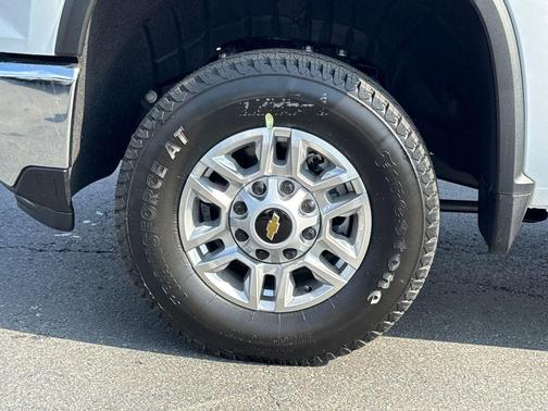 2026 Chevrolet Silverado 2500 WT