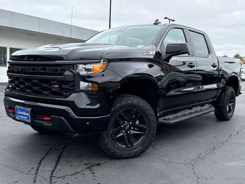 Black 2026 Chevrolet Silverado 1500 Custom Trail Boss