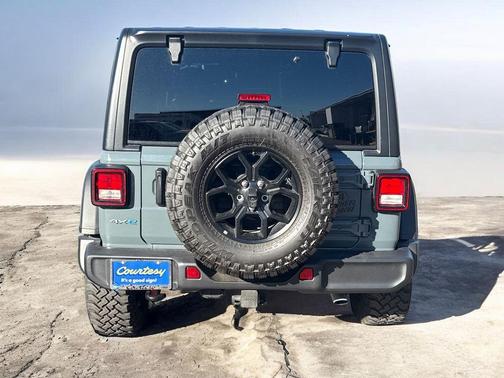 2025 Jeep Wrangler 4xe Sport