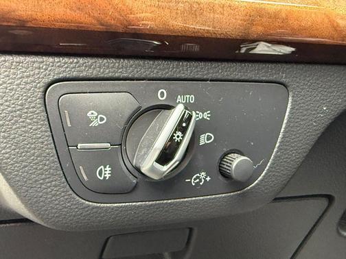 Ibis White 2018 Audi Q5 2.0T Premium Plus