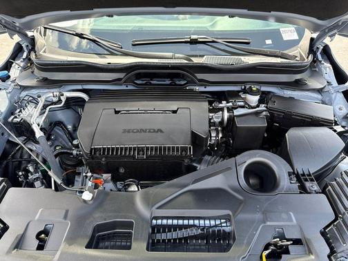 Sonic Gray Pearl 2025 Honda Pilot Sport