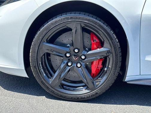 2025 Chevrolet Corvette E-Ray