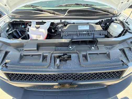 2025 Chevrolet Express 2500 Work Van