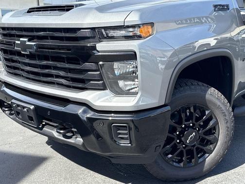 2026 Chevrolet Silverado 2500 Custom