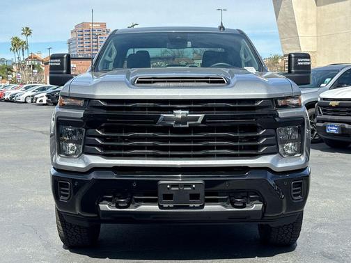 2026 Chevrolet Silverado 2500 Custom