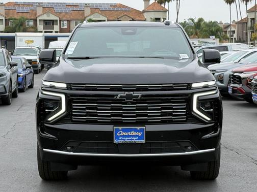 Black 2026 Chevrolet Suburban High Country