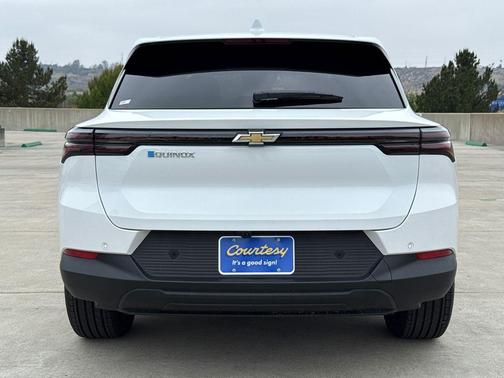 Summit White 2026 Chevrolet Equinox EV LT 1