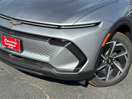 2026 Chevrolet Equinox EV LT 2