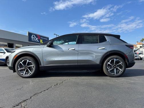 2026 Chevrolet Equinox EV LT 2