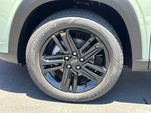 Green 2026 Chevrolet Trax ACTIV