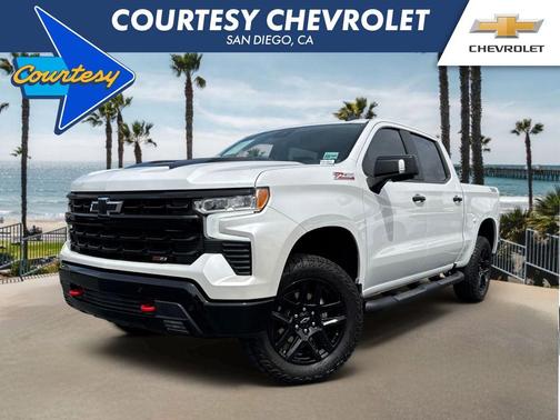 Iridescent Pearl Tricoat 2024 Chevrolet Silverado 1500 LT Trail Boss