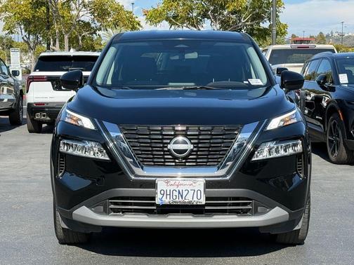 Super Black 2023 Nissan Rogue SV