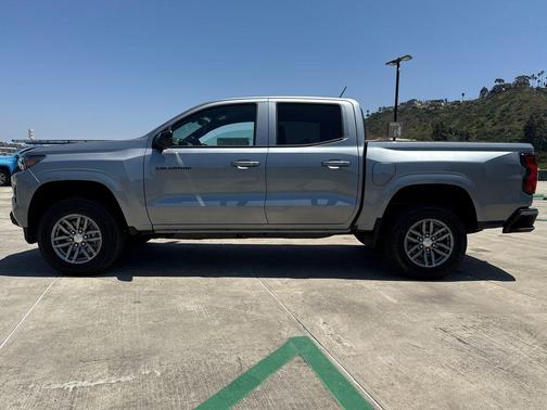 Sterling Gray Metallic 2026 Chevrolet Colorado LT