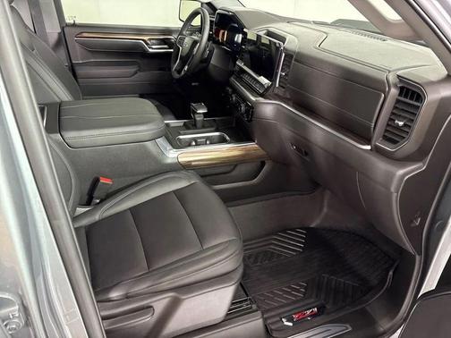 Sterling Gray Metallic 2026 Chevrolet Silverado 1500 LT Trail Boss