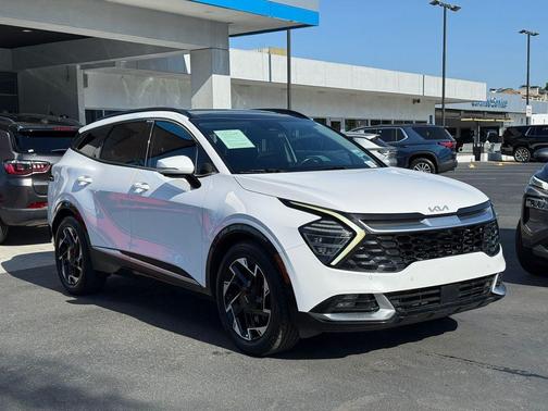 Glacial White Pearl 2023 Kia Sportage SX-Prestige