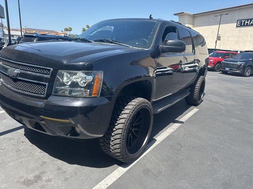 Black 2011 Chevrolet Suburban 1500 LT