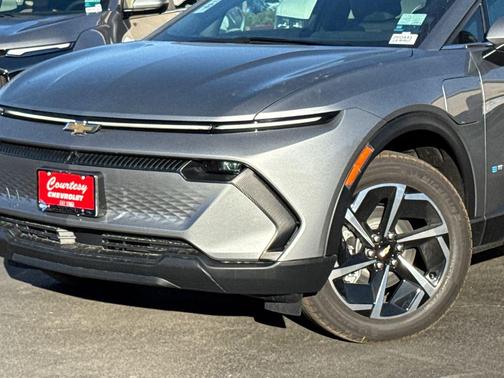 2026 Chevrolet Equinox EV LT 2