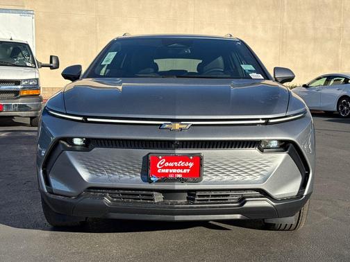2026 Chevrolet Equinox EV LT 2