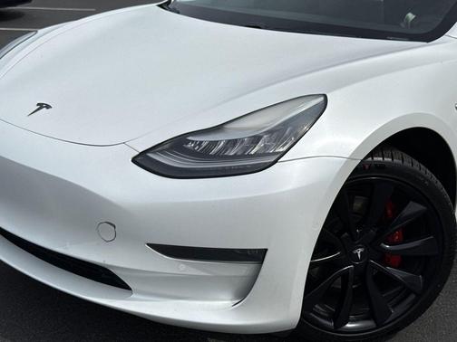 Pearl White Multi 2019 Tesla Model 3 Performance