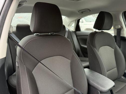 Gravity Gray 2023 Kia Forte LXS
