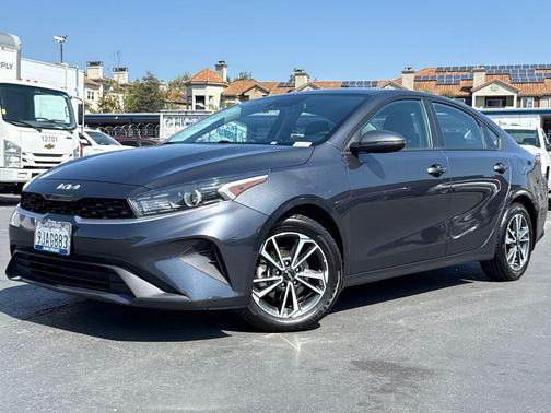 Gravity Gray 2023 Kia Forte LXS
