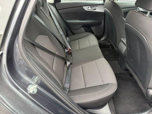 Gravity Gray 2023 Kia Forte LXS
