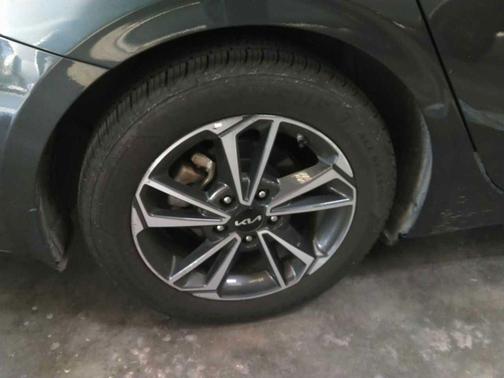 Gravity Gray 2023 Kia Forte LXS