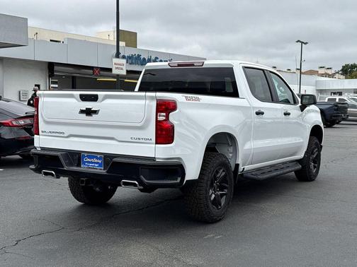 Summit White 2026 Chevrolet Silverado 1500 Custom Trail Boss