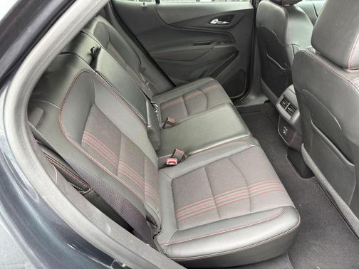 Gray 2023 Chevrolet Equinox RS
