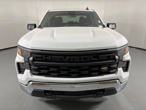 Summit White 2026 Chevrolet Silverado 1500 WT