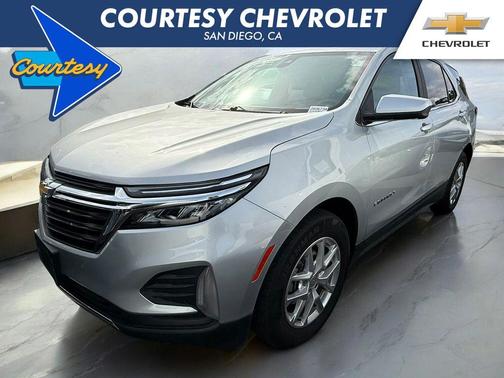 Silver Ice Metallic 2022 Chevrolet Equinox 2LT