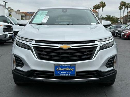 Silver Ice Metallic 2022 Chevrolet Equinox 2LT