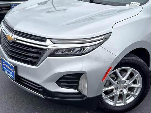Silver Ice Metallic 2022 Chevrolet Equinox 2LT